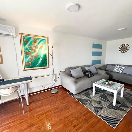 La Hacienda Belgrade Διαμέρισμα *