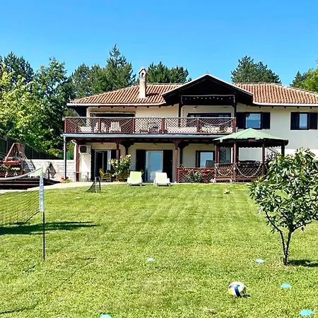 La Hacienda Belgrade Apartamento